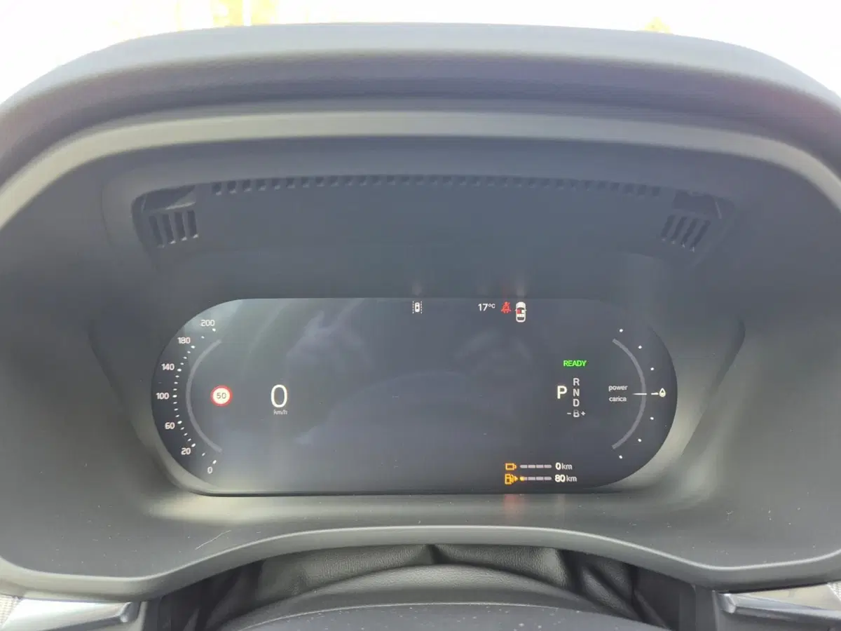 Volvo XC60 nuova a Como (9)
