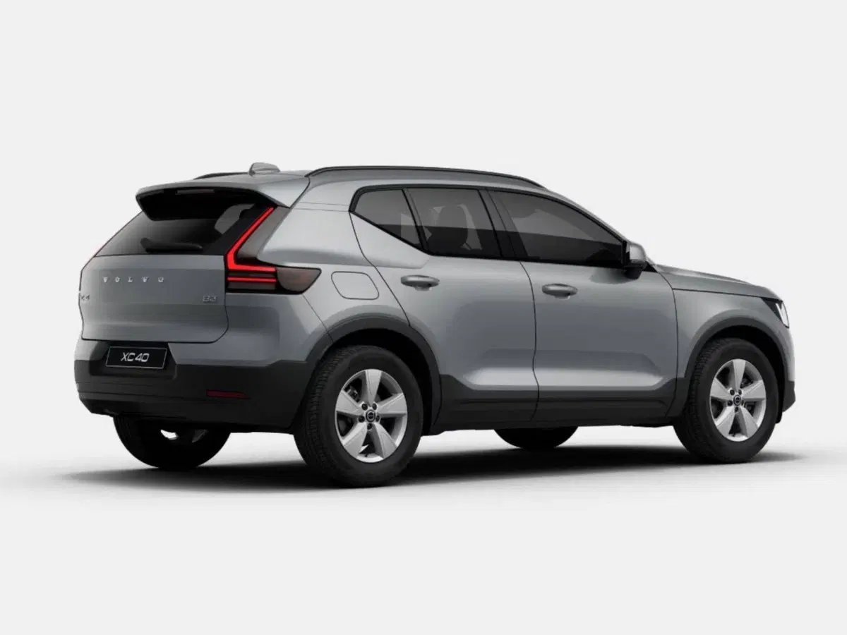 Volvo XC40 nuova a Como (5)