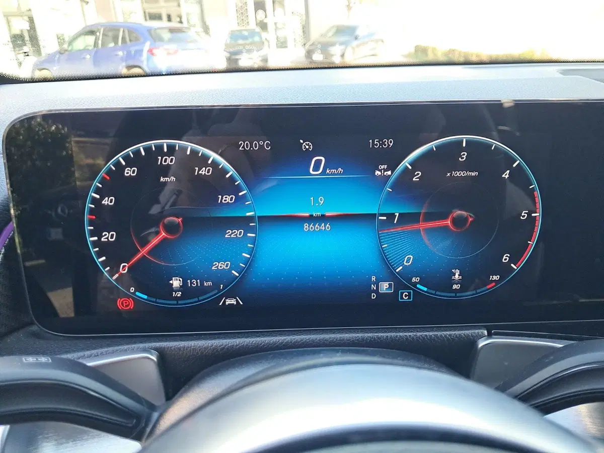 Mercedes-Benz GLB usata a Salerno (12)