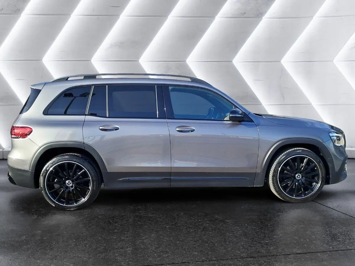 Mercedes-Benz GLB usata a Salerno (8)