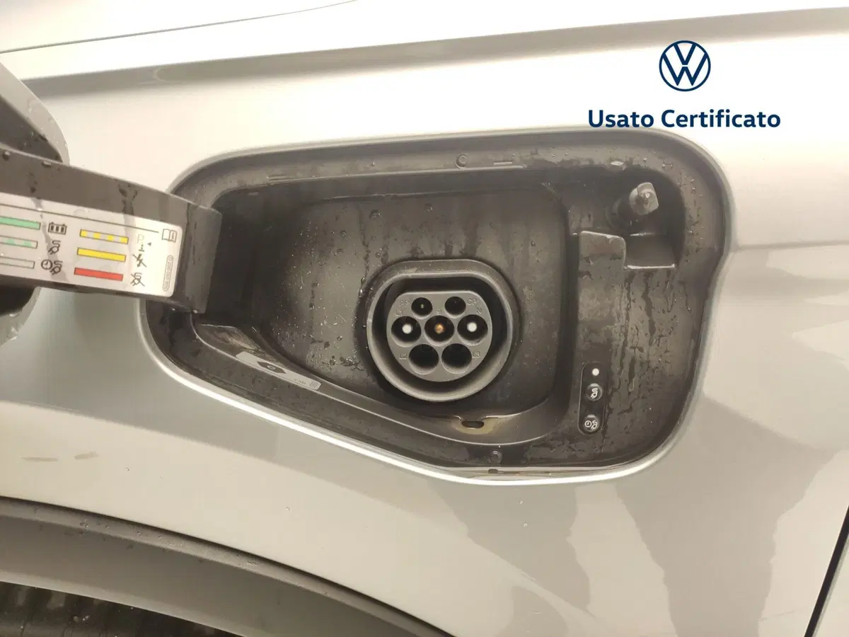 Volkswagen Tiguan usata a Benevento (12)
