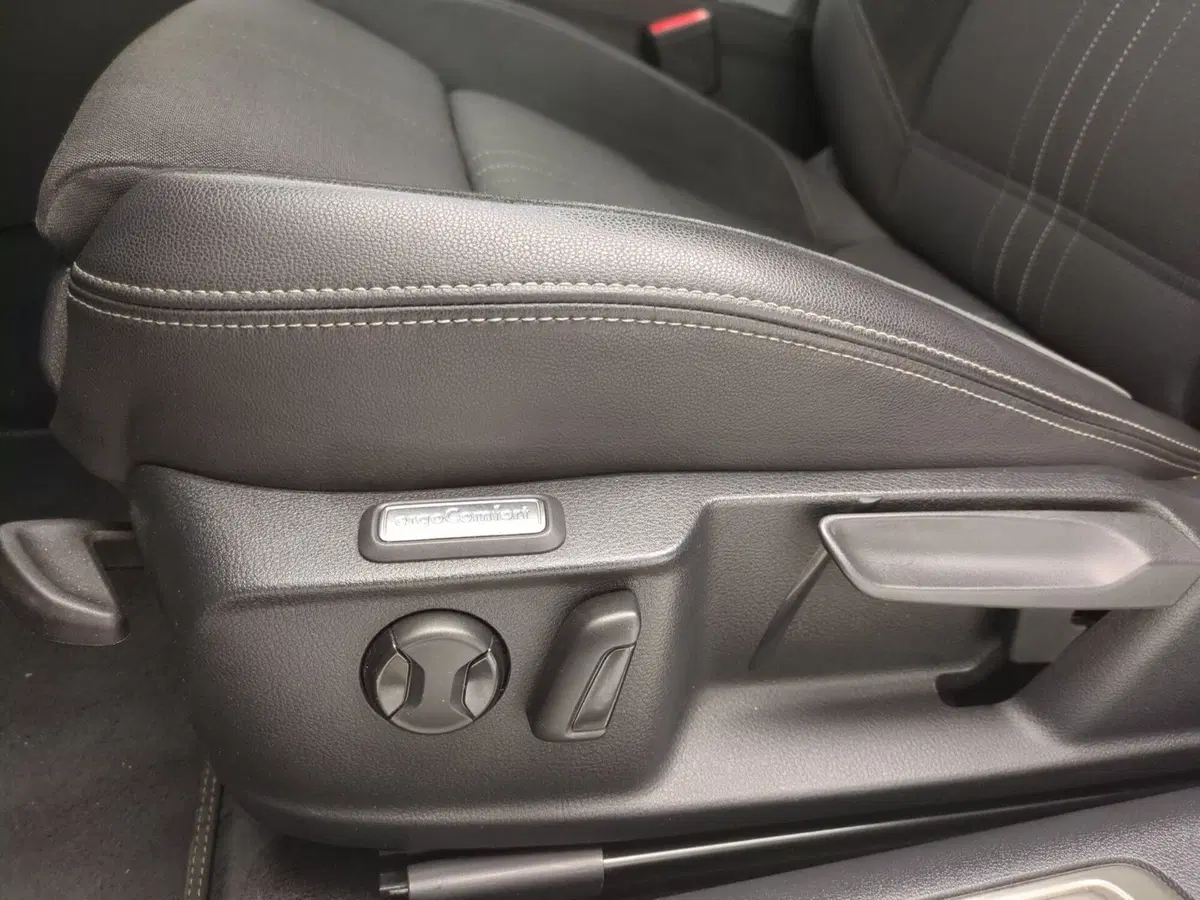 Volkswagen Passat Variant usata a Avellino (17)