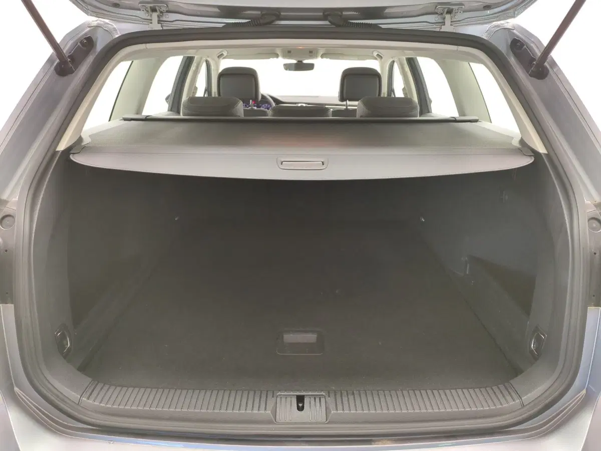 Volkswagen Passat Variant usata a Avellino (8)