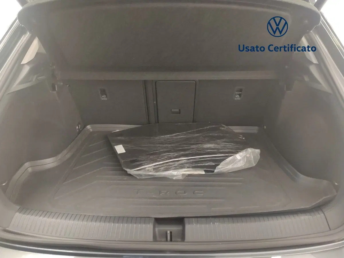 Volkswagen T-Roc usata a Avellino (11)