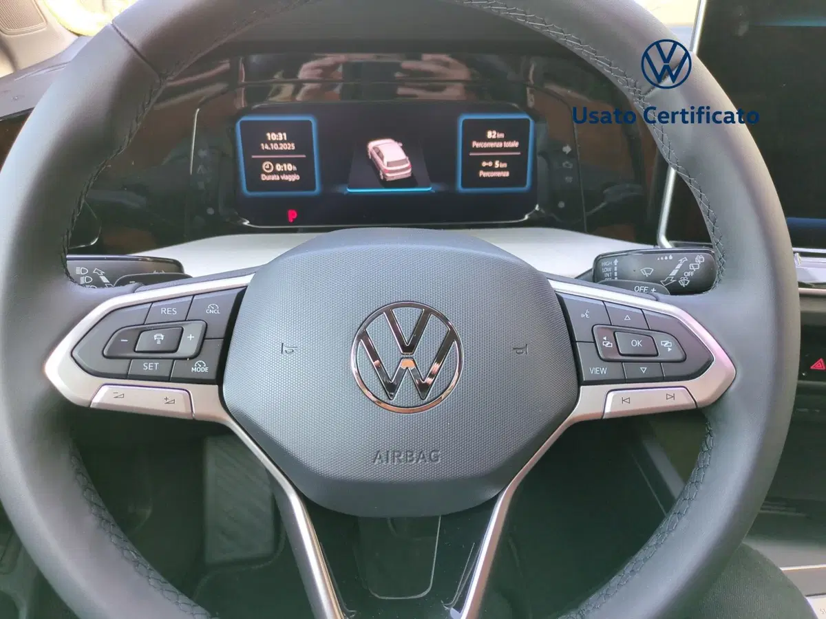 Volkswagen Golf nuova a Avellino (16)