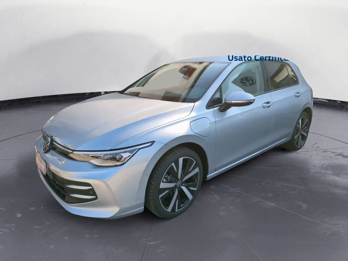 Volkswagen Golf nuova a Avellino (3)