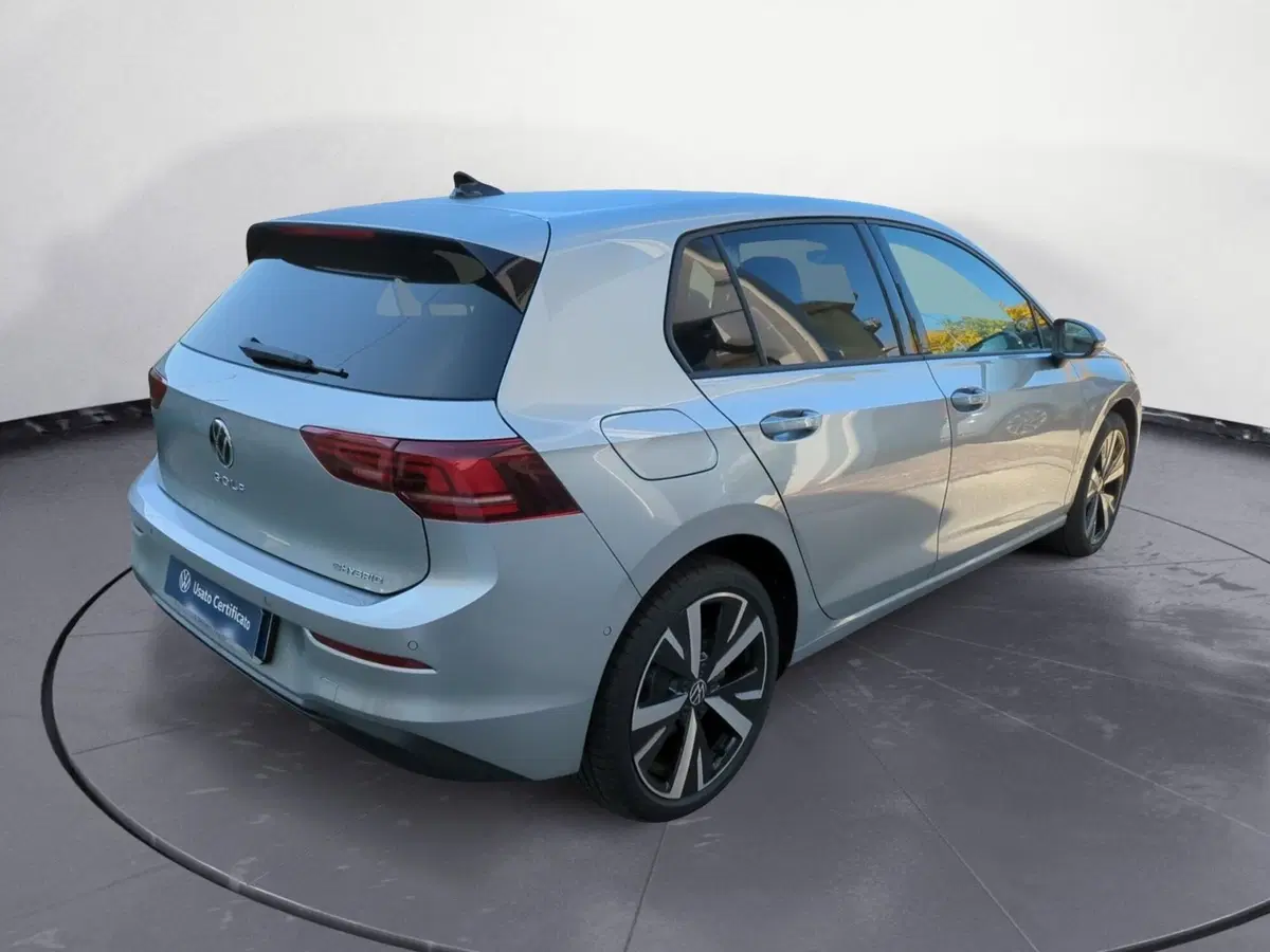 Volkswagen Golf nuova a Avellino (4)