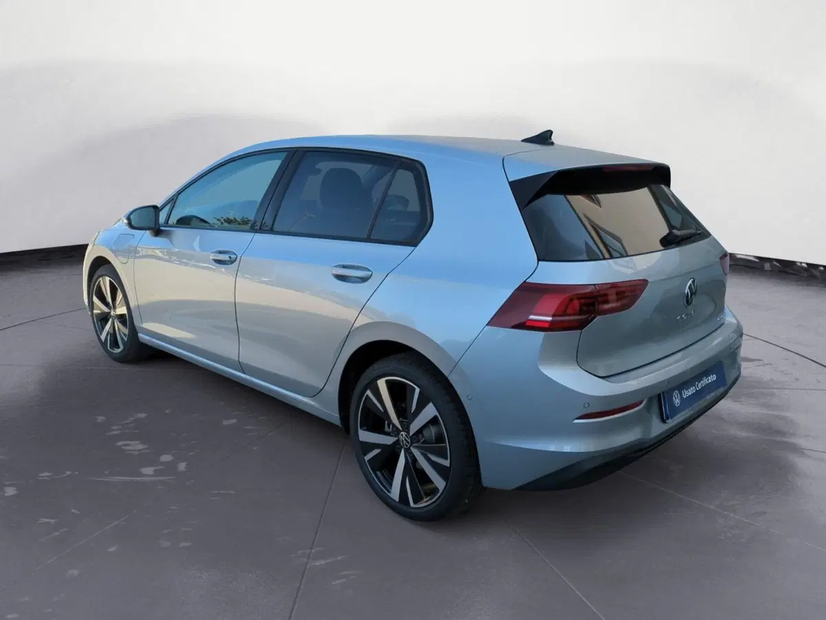 Volkswagen Golf nuova a Avellino (6)