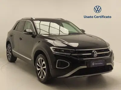 Volkswagen T-Roc 1.0 TSI Style del 2024 usata a Pratola Serra
