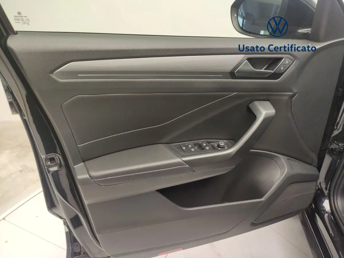 Volkswagen T-Roc usata a Avellino (16)