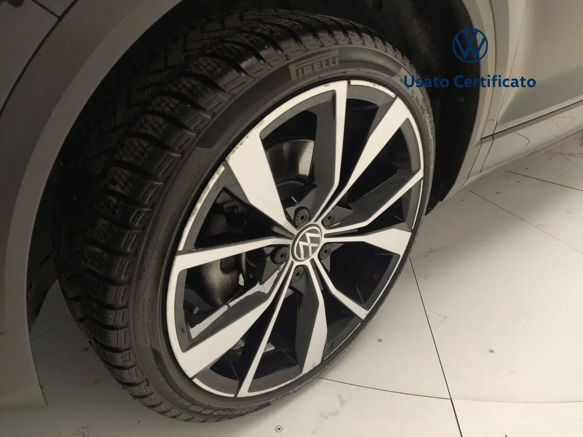 Volkswagen T-Roc usata a Avellino (12)