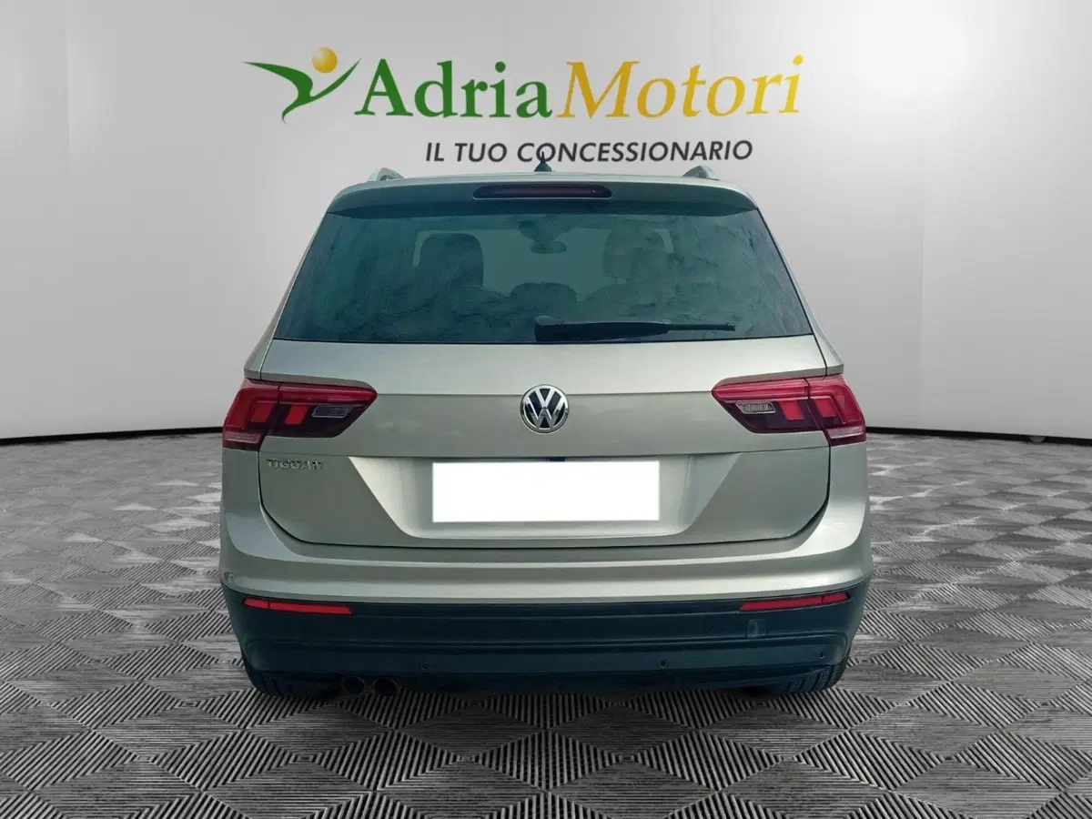Volkswagen Tiguan usata a Pordenone (4)