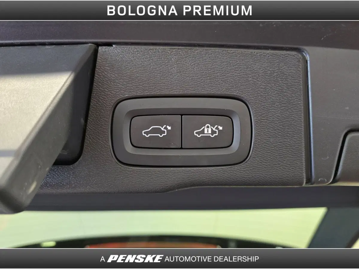 Volvo XC60 usata a Bologna (11)