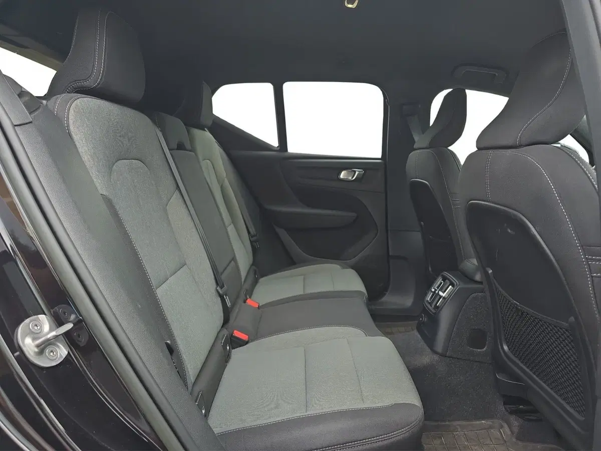 Volvo XC40 usata a Cuneo (11)