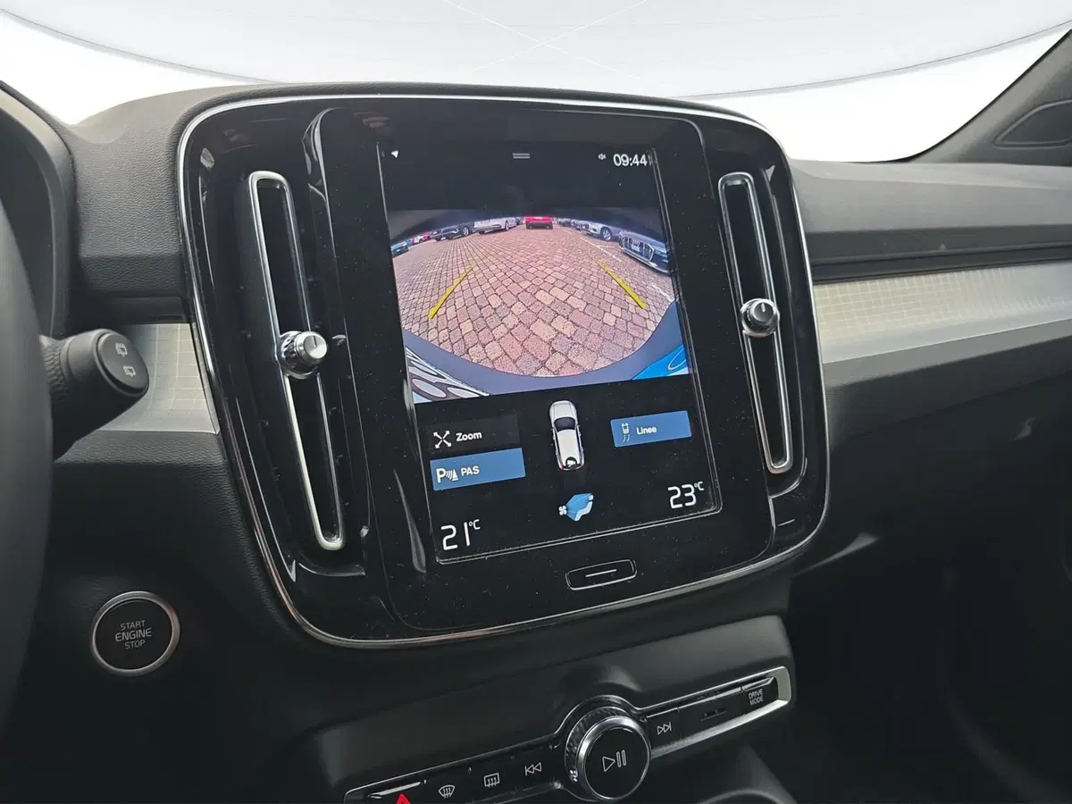 Volvo XC40 usata a Cuneo (12)