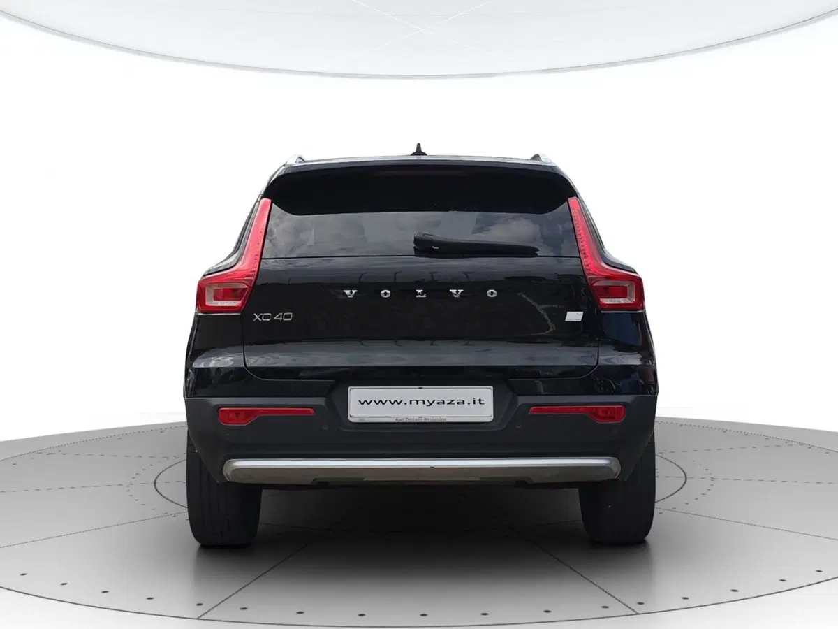 Volvo XC40 usata a Cuneo (5)