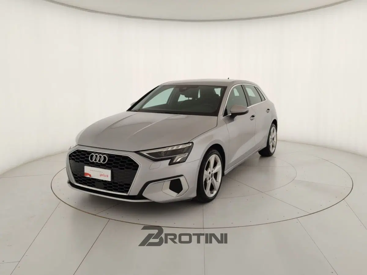 Audi A3 Sedan usata a Massa-Carrara