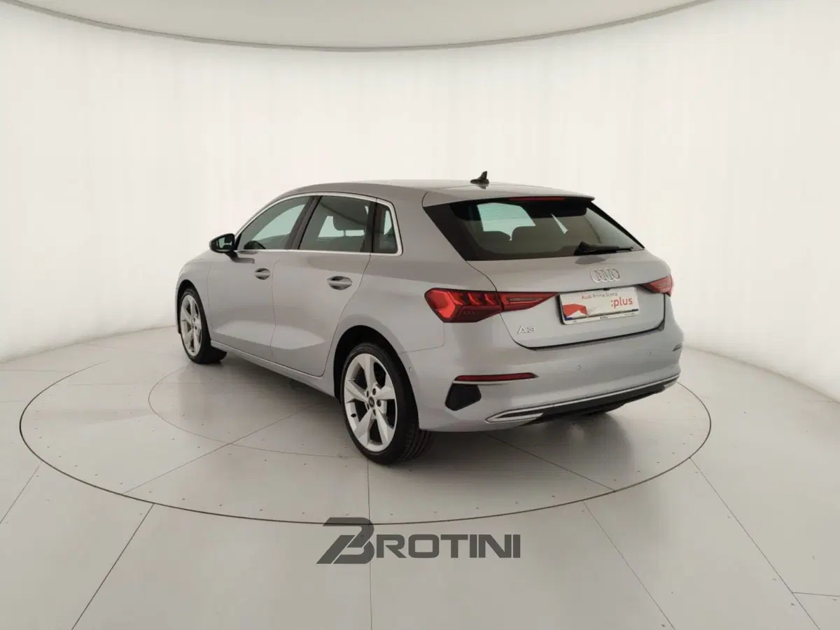 Audi A3 Sedan usata a Massa-Carrara (2)