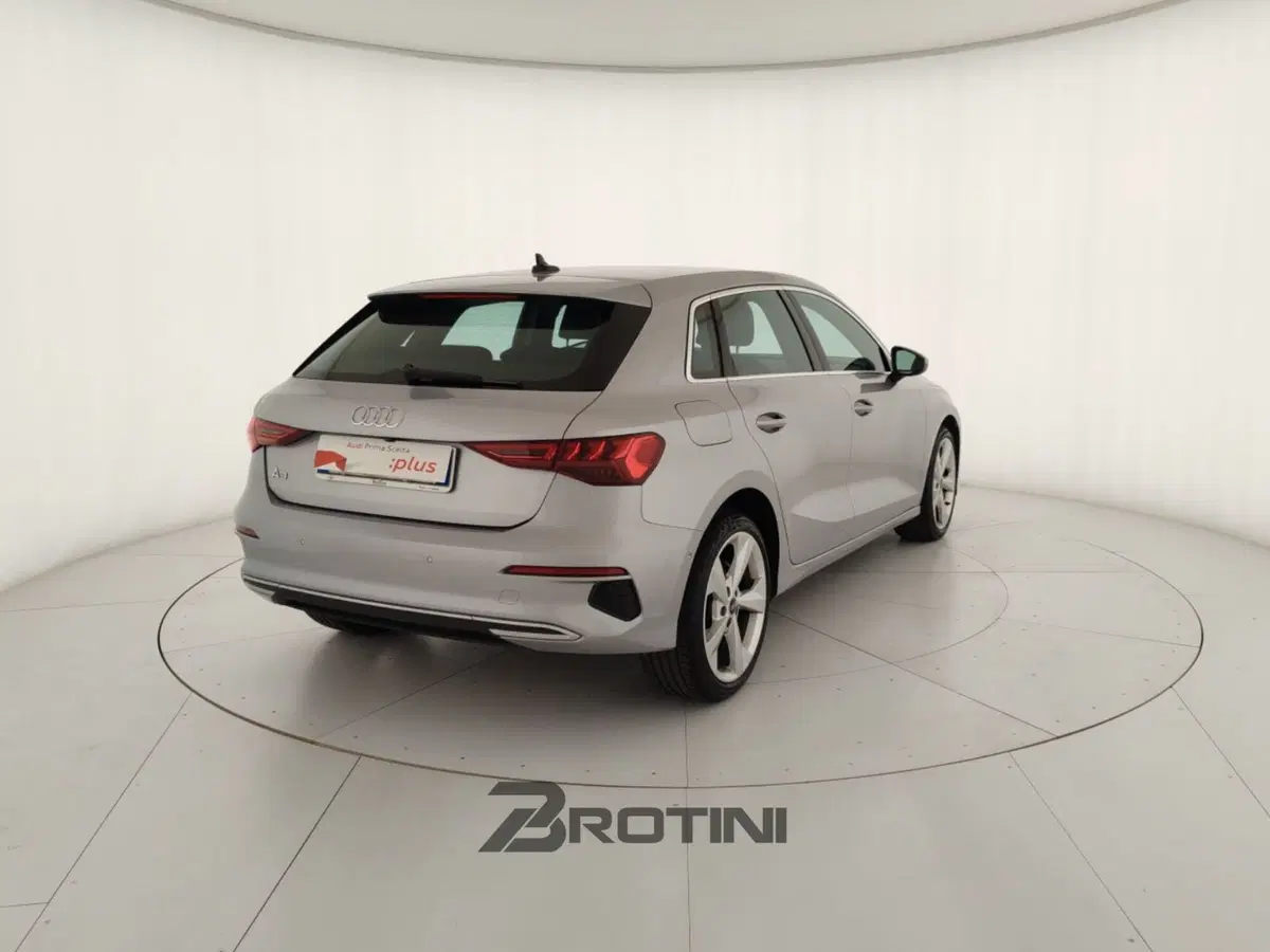 Audi A3 Sedan usata a Massa-Carrara (3)
