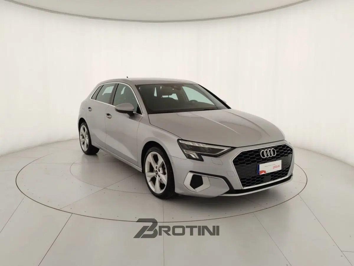 Audi A3 Sedan usata a Massa-Carrara (4)