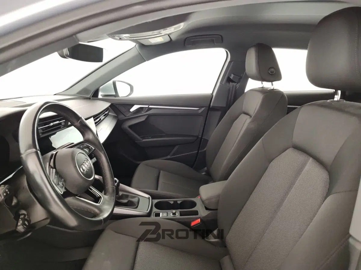 Audi A3 Sedan usata a Massa-Carrara (7)