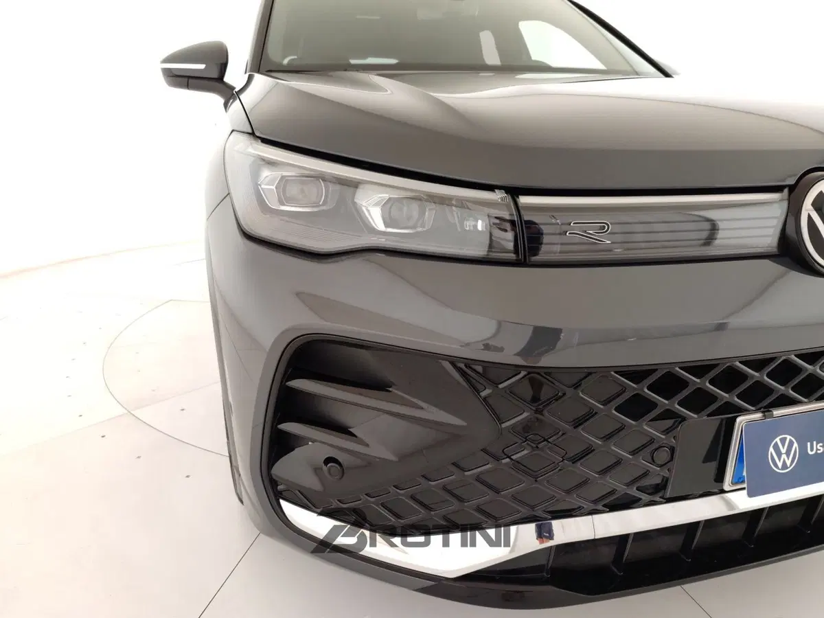 Volkswagen Tiguan usata a Massa-Carrara (5)