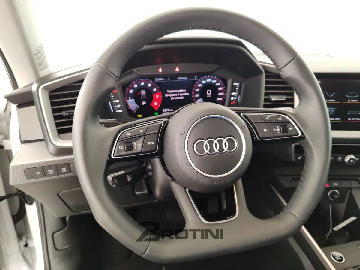 Audi A1 allstreet usata a Massa-Carrara (15)