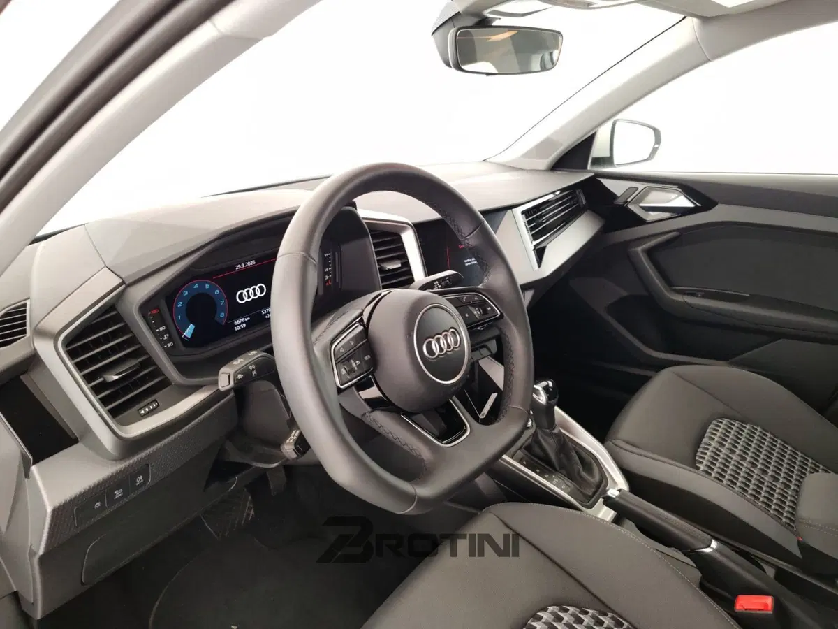 Audi A1 allstreet usata a Massa-Carrara (8)