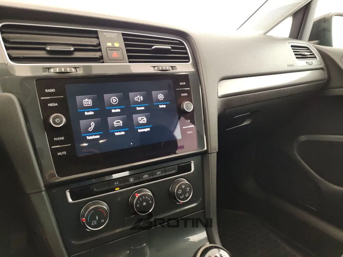 Volkswagen Golf usata a Massa-Carrara (13)