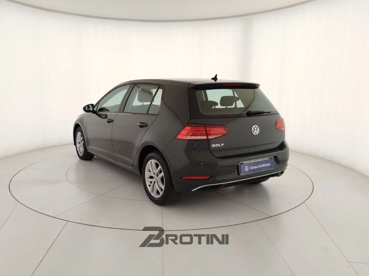 Volkswagen Golf usata a Massa-Carrara (2)