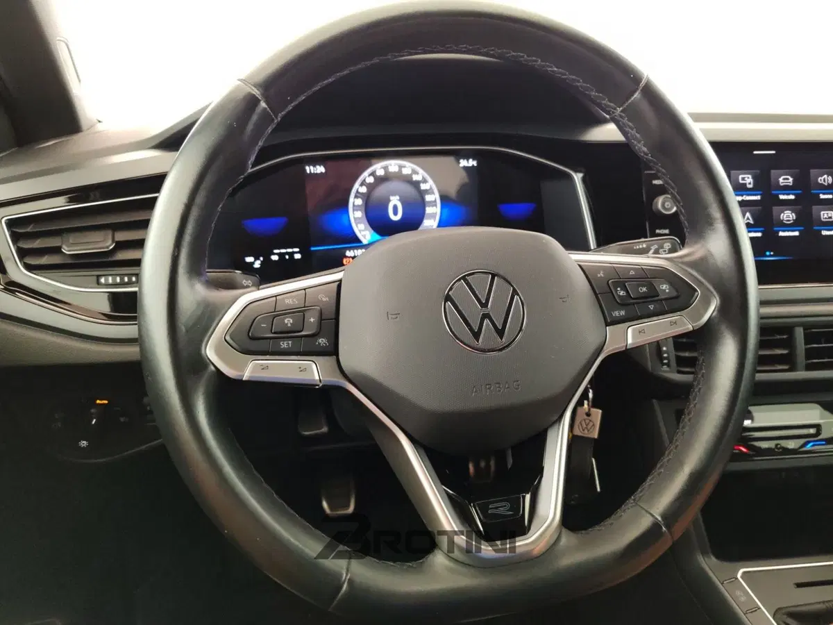 Volkswagen Polo usata a Massa-Carrara (14)