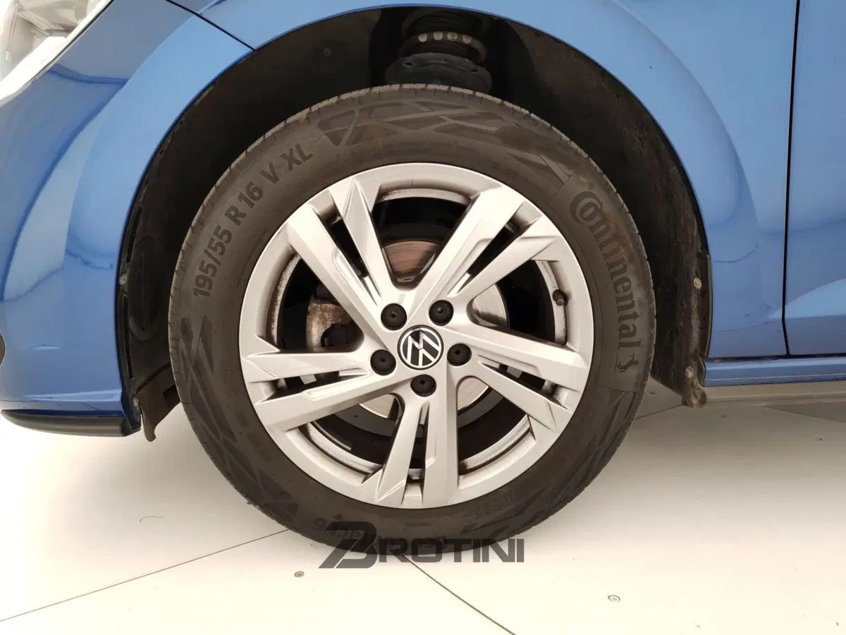 Volkswagen Polo usata a Massa-Carrara (6)