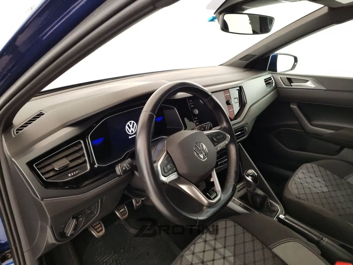 Volkswagen Polo usata a Massa-Carrara (8)