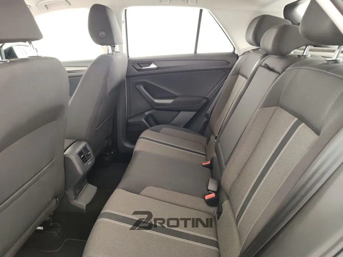 Volkswagen T-Roc usata a Massa-Carrara (10)