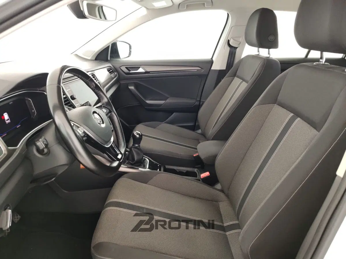Volkswagen T-Roc usata a Massa-Carrara (7)