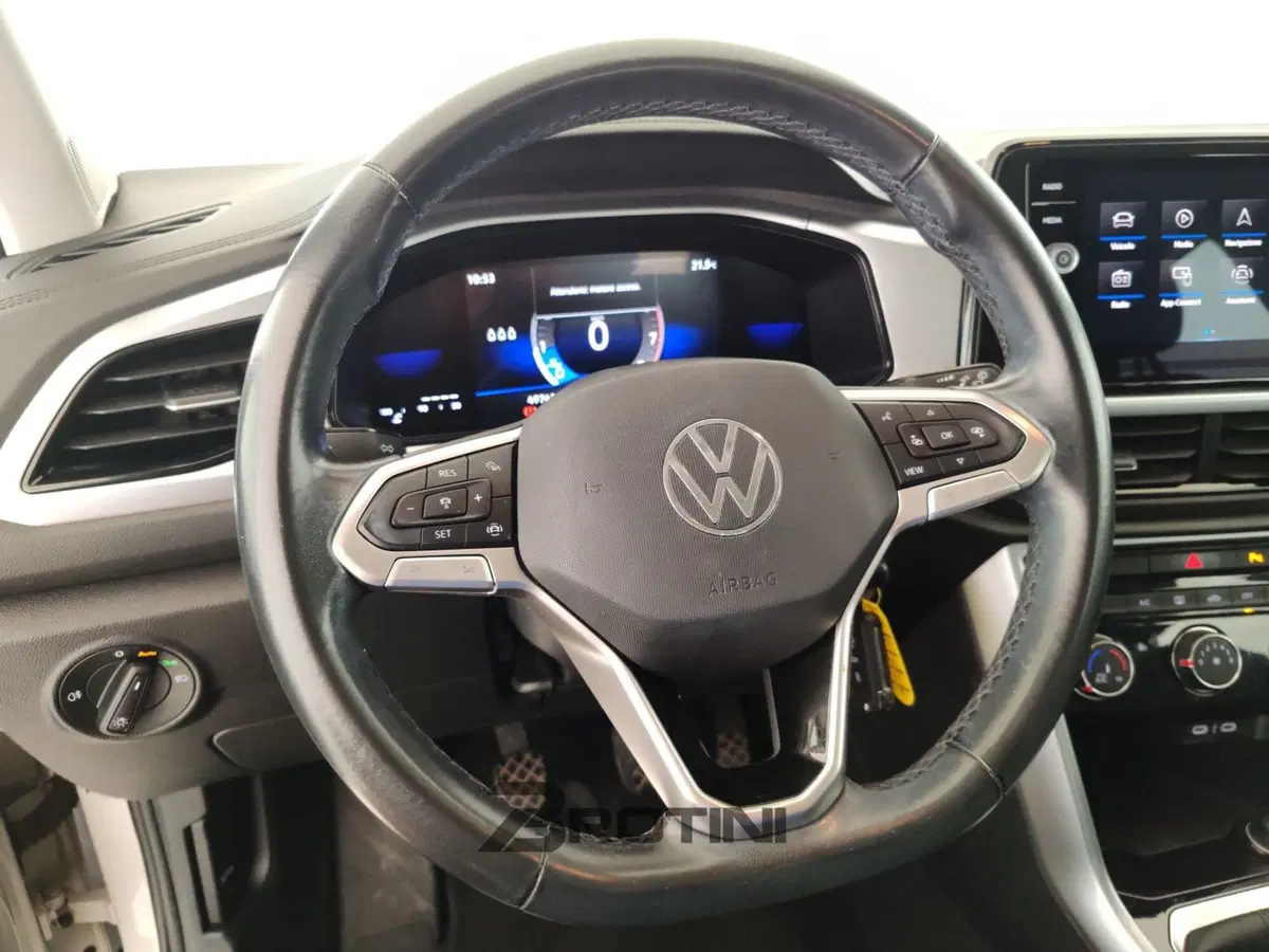 Volkswagen T-Roc usata a Massa-Carrara (13)