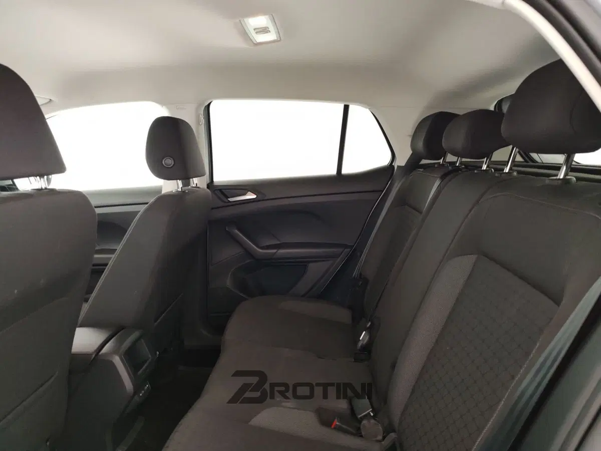 Volkswagen T-Cross usata a Massa-Carrara (10)