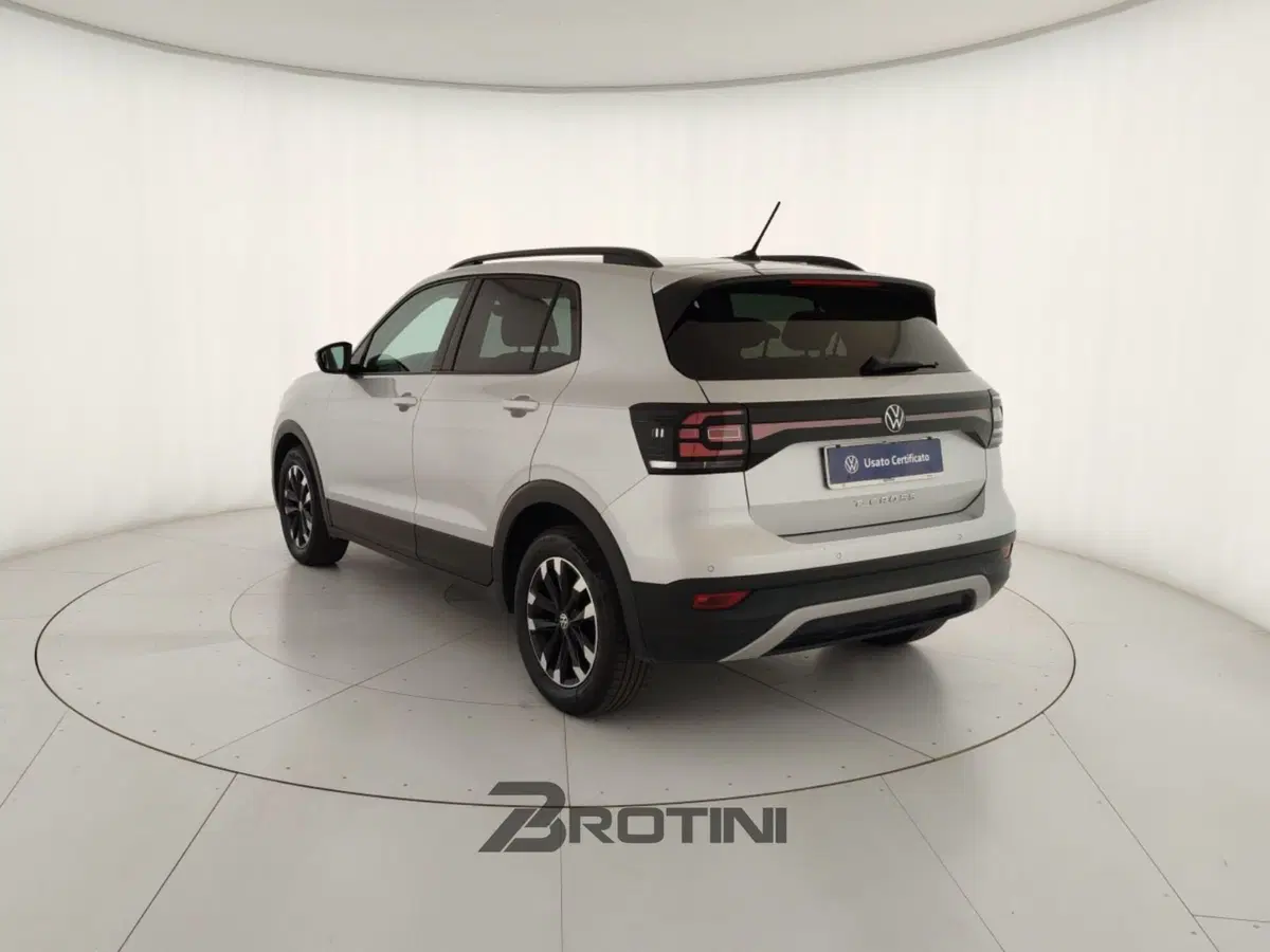 Volkswagen T-Cross usata a Massa-Carrara (2)