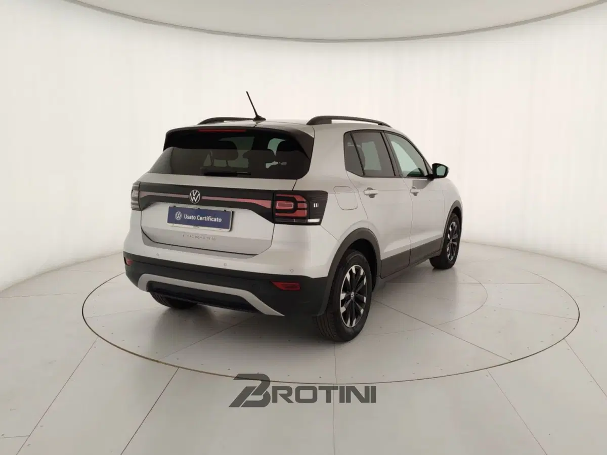 Volkswagen T-Cross usata a Massa-Carrara (3)