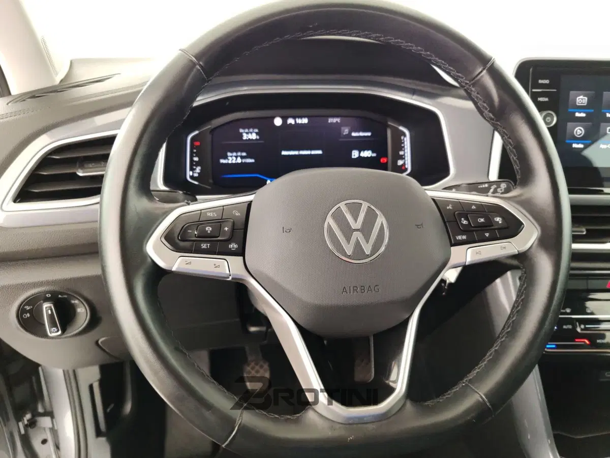 Volkswagen T-Roc usata a Massa-Carrara (13)