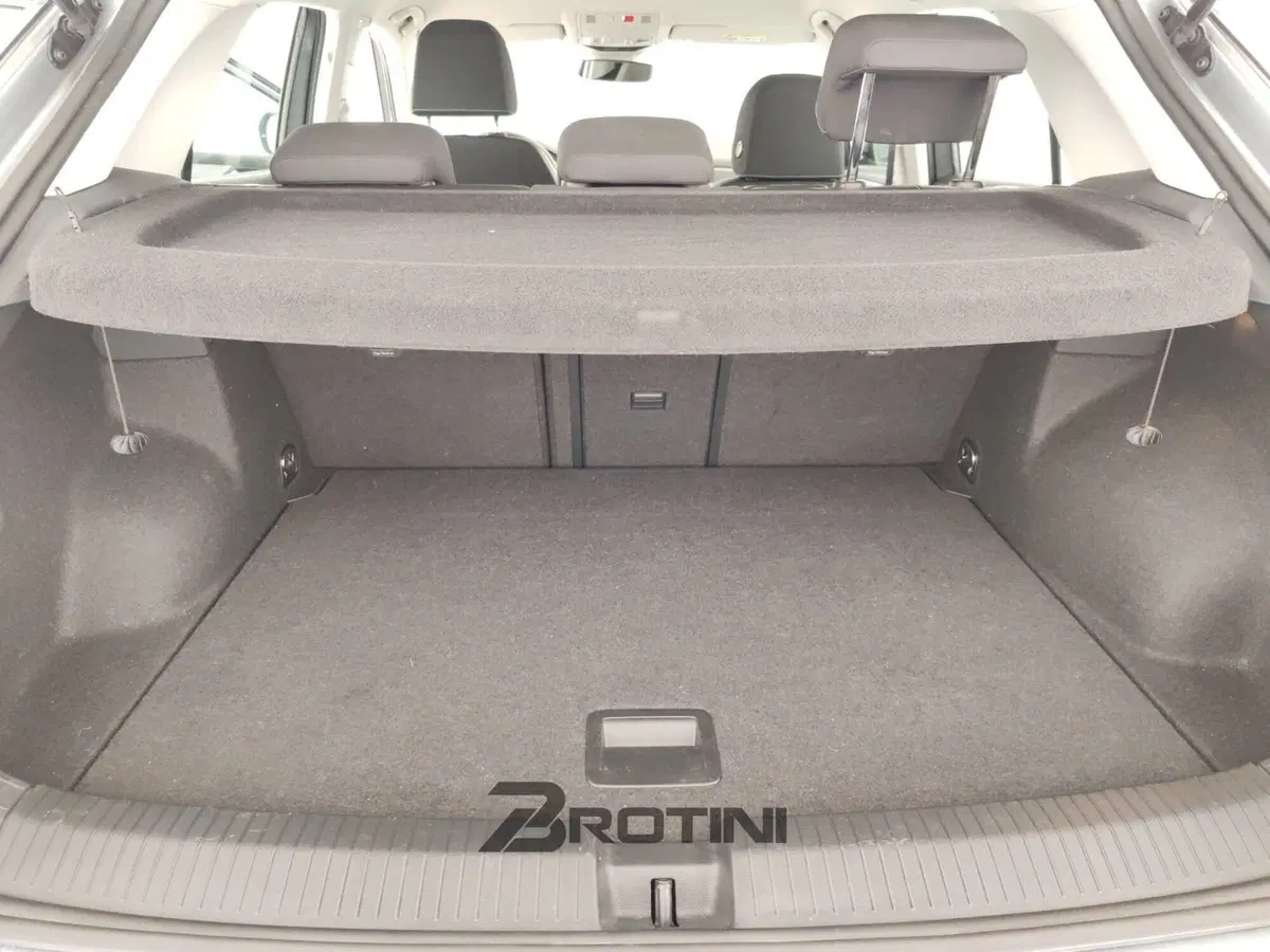 Volkswagen T-Roc usata a Massa-Carrara (15)