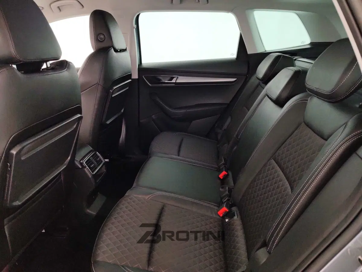 Skoda Karoq usata a Massa-Carrara (10)