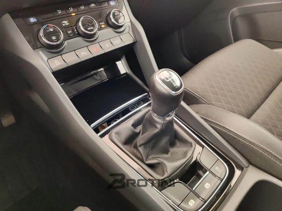 Skoda Karoq usata a Massa-Carrara (12)