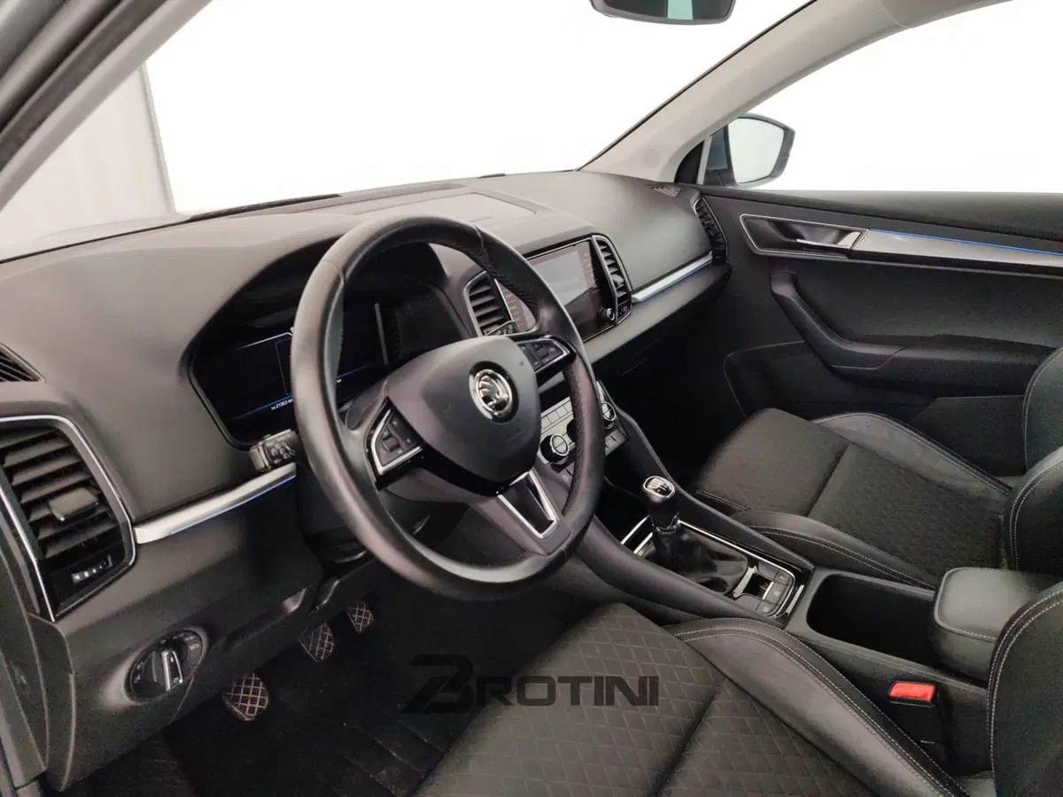 Skoda Karoq usata a Massa-Carrara (8)