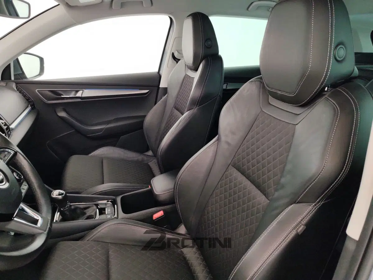 Skoda Karoq usata a Massa-Carrara (9)