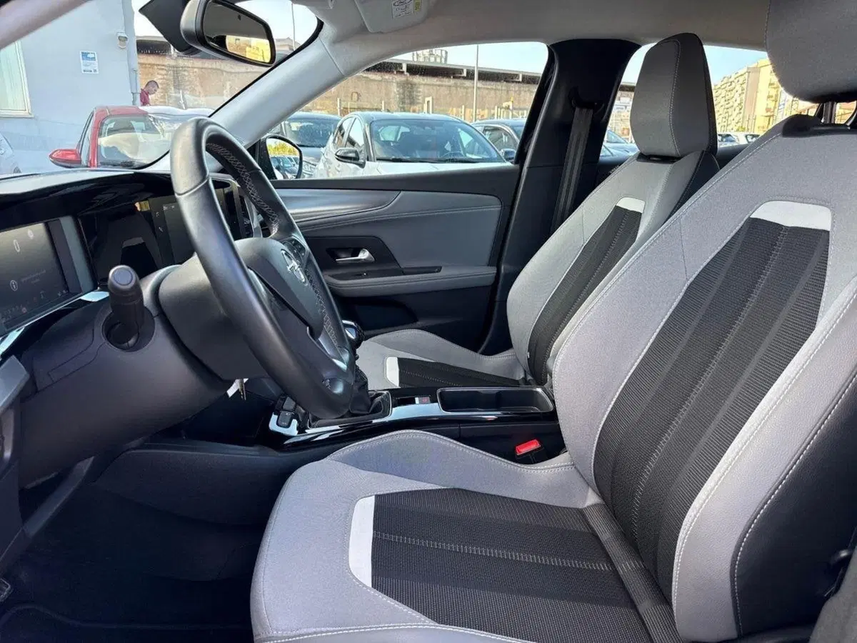 Opel Mokka usata a Palermo (17)