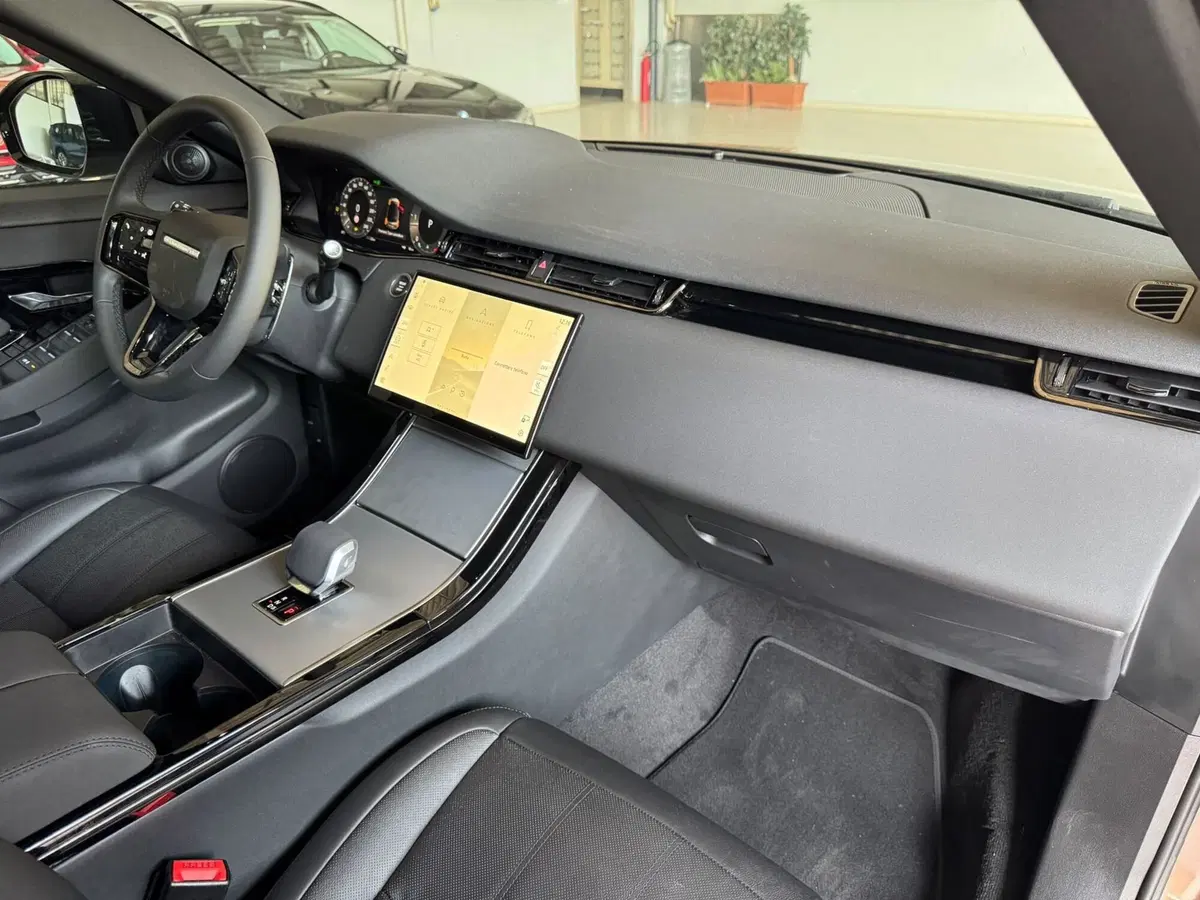 Land Rover Range Rover Evoque nuova a Monza e Brianza (15)