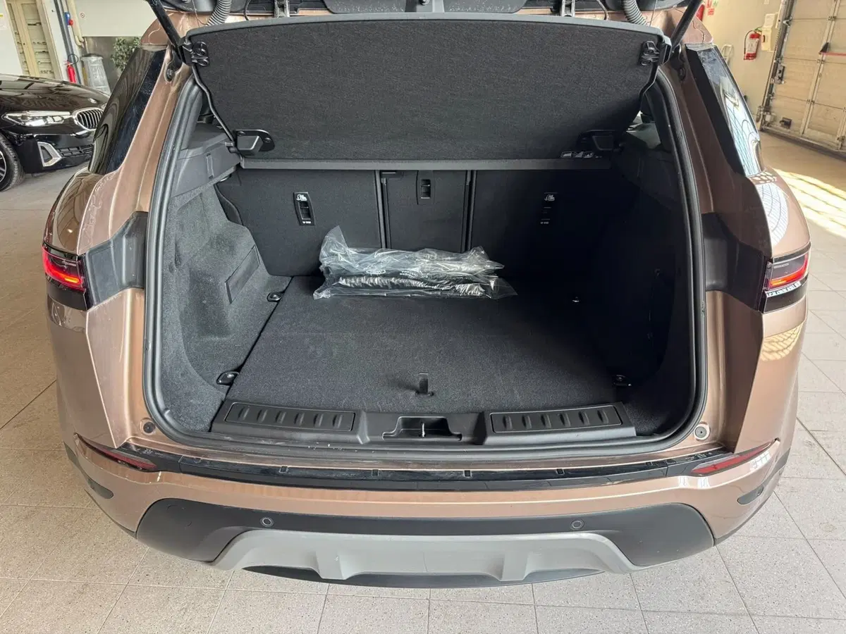 Land Rover Range Rover Evoque nuova a Monza e Brianza (6)