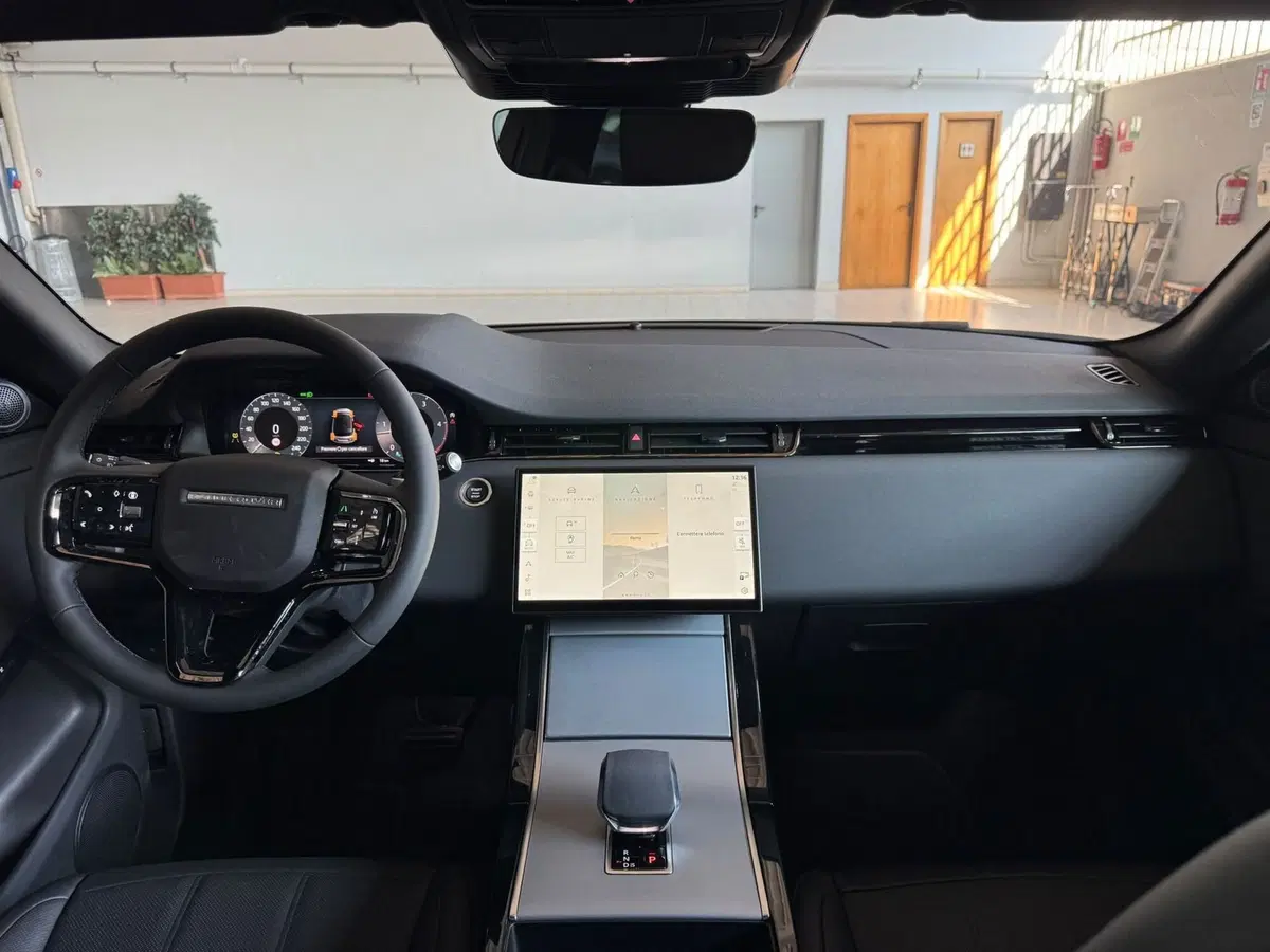 Land Rover Range Rover Evoque nuova a Monza e Brianza (11)