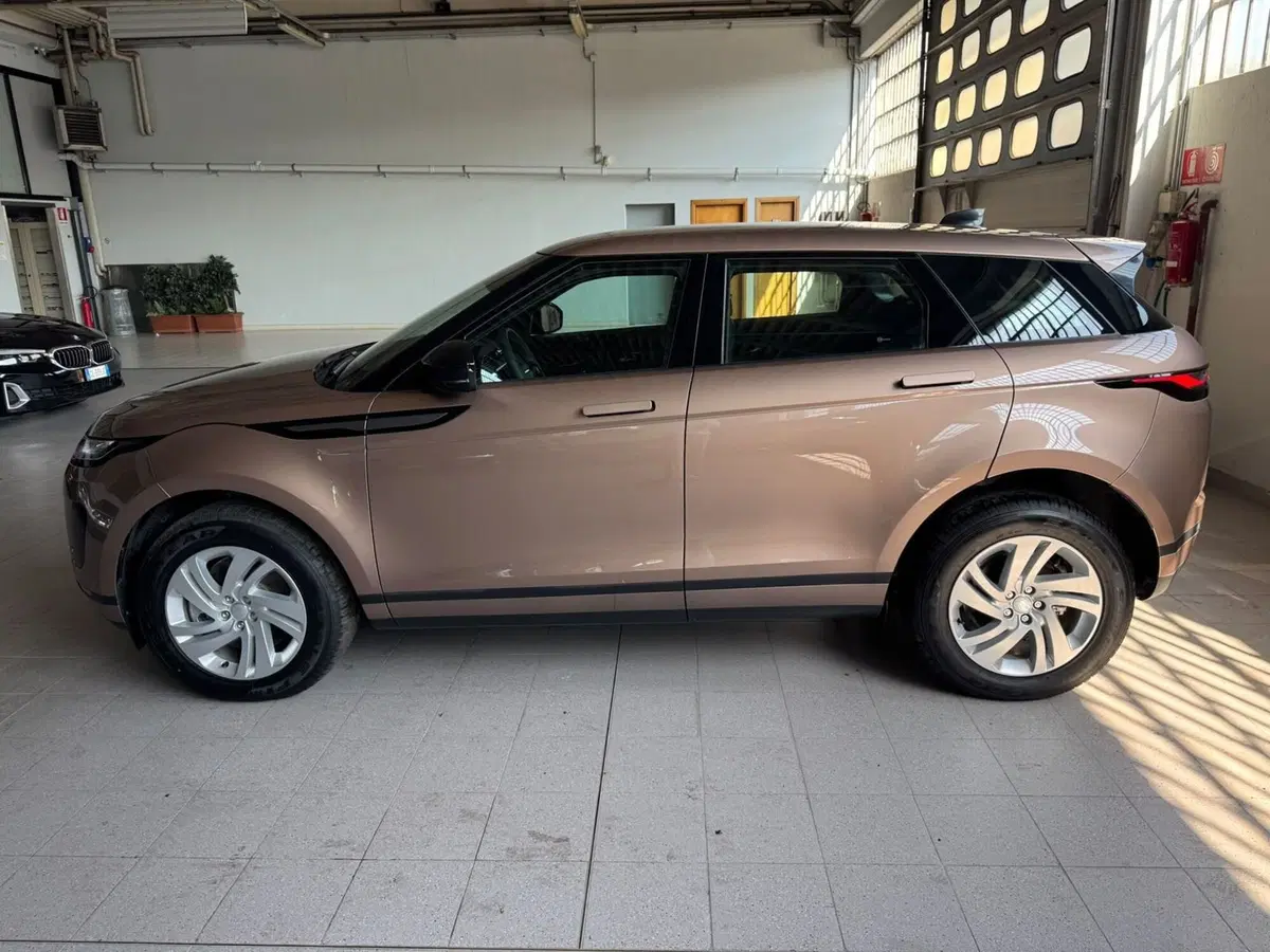 Land Rover Range Rover Evoque nuova a Monza e Brianza (4)